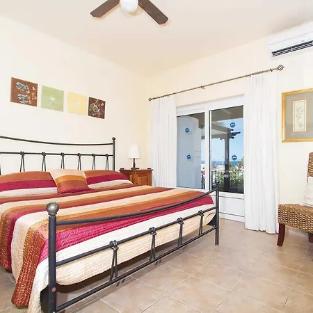 Puerto Del Carmen Sleeps 8 Air Con Wifi Vila